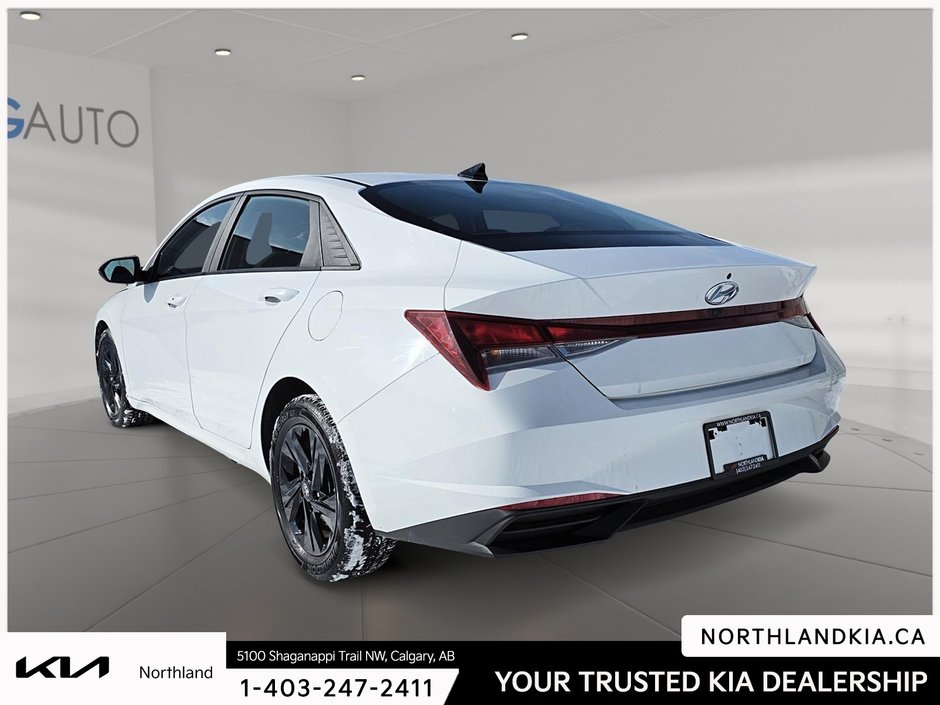 2023 Hyundai Elantra Preferred-1