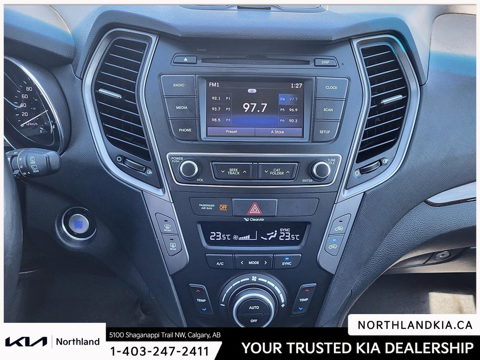 2017 Hyundai Santa Fe Sport 2.0T-18