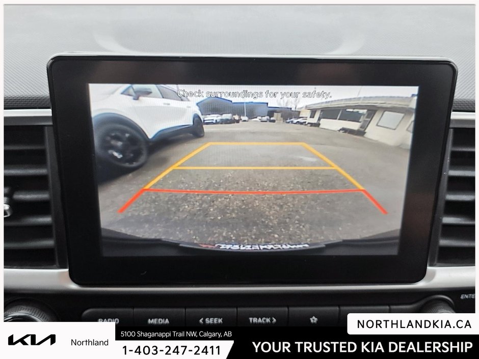 2022 Hyundai Venue Essential-14