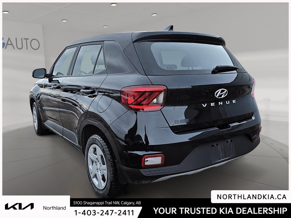 2022 Hyundai Venue Essential-1