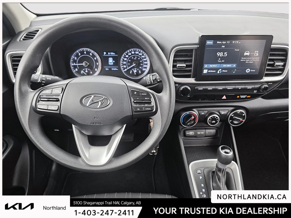2022 Hyundai Venue Essential-9