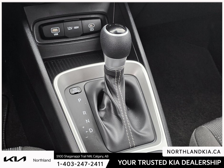 2024 Hyundai Venue Essential-16