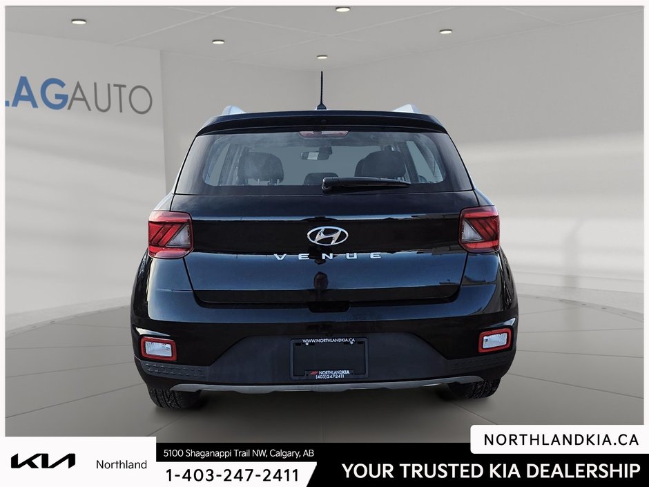 2024 Hyundai Venue Preferred-2