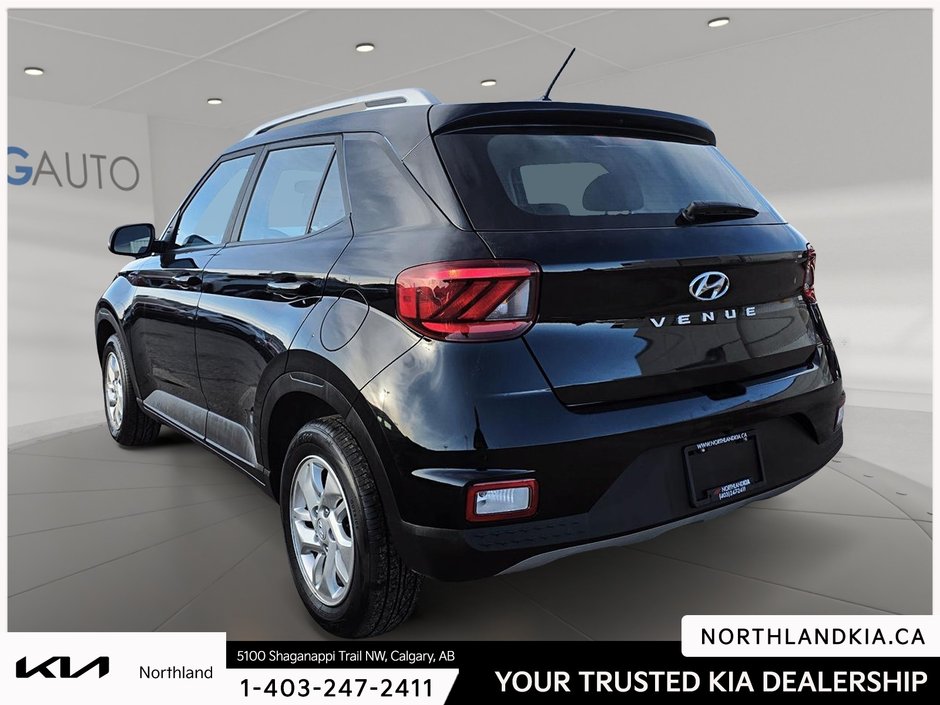 2024 Hyundai Venue Preferred-1