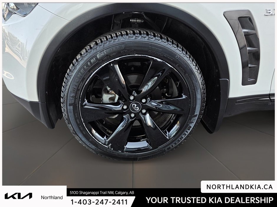 2017 Infiniti QX70 Sport-6