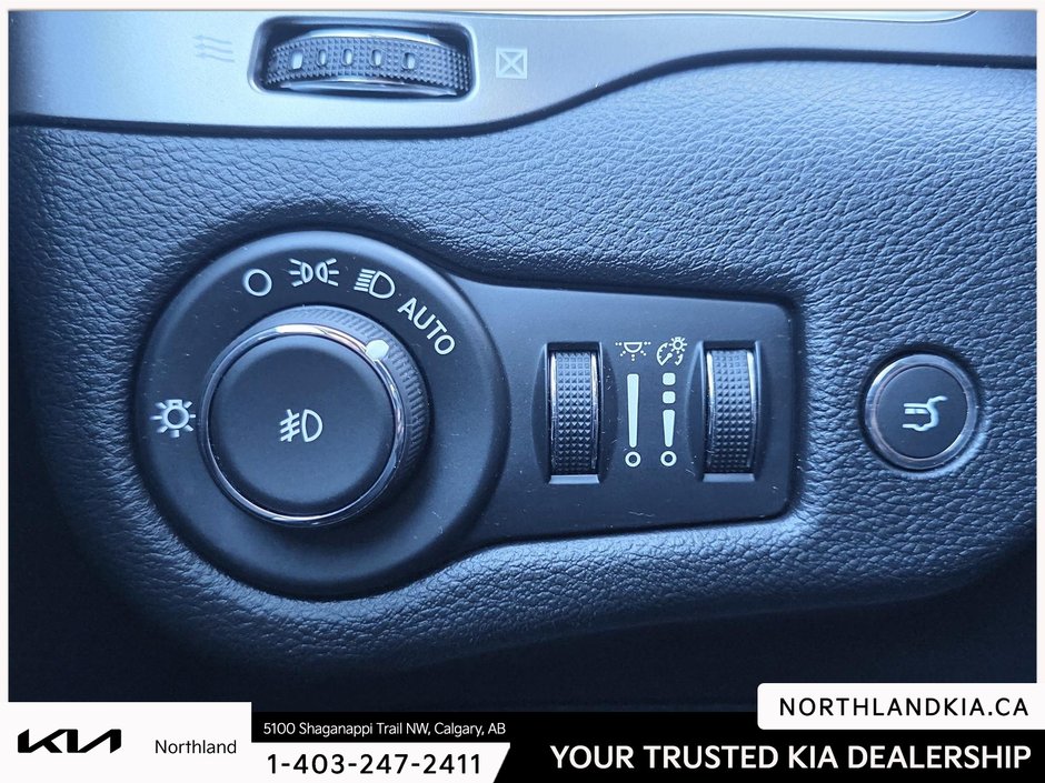 2020 Jeep Cherokee Limited-8