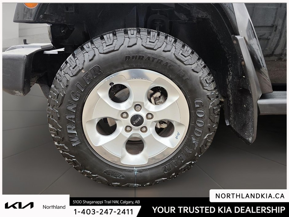 2014 Jeep Wrangler Unlimited Sahara-6
