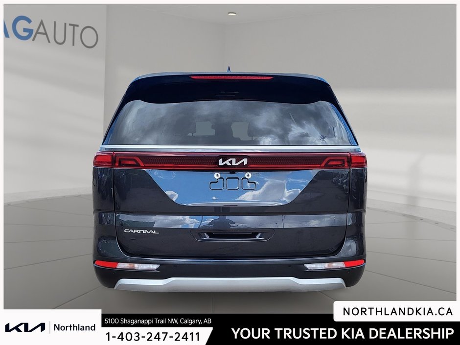 2023 Kia Carnival LX-2