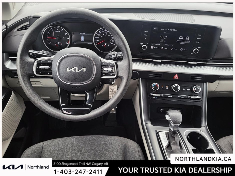 2023 Kia Carnival LX-10