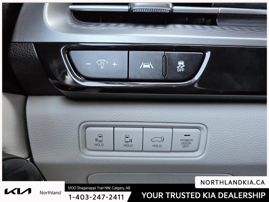 2024 Kia Carnival LX-8