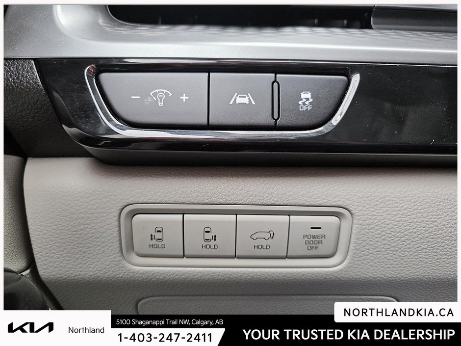 2024 Kia Carnival LX-8