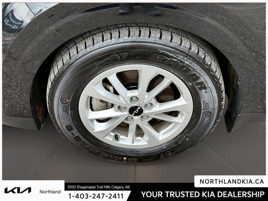 2024 Kia Carnival LX-6