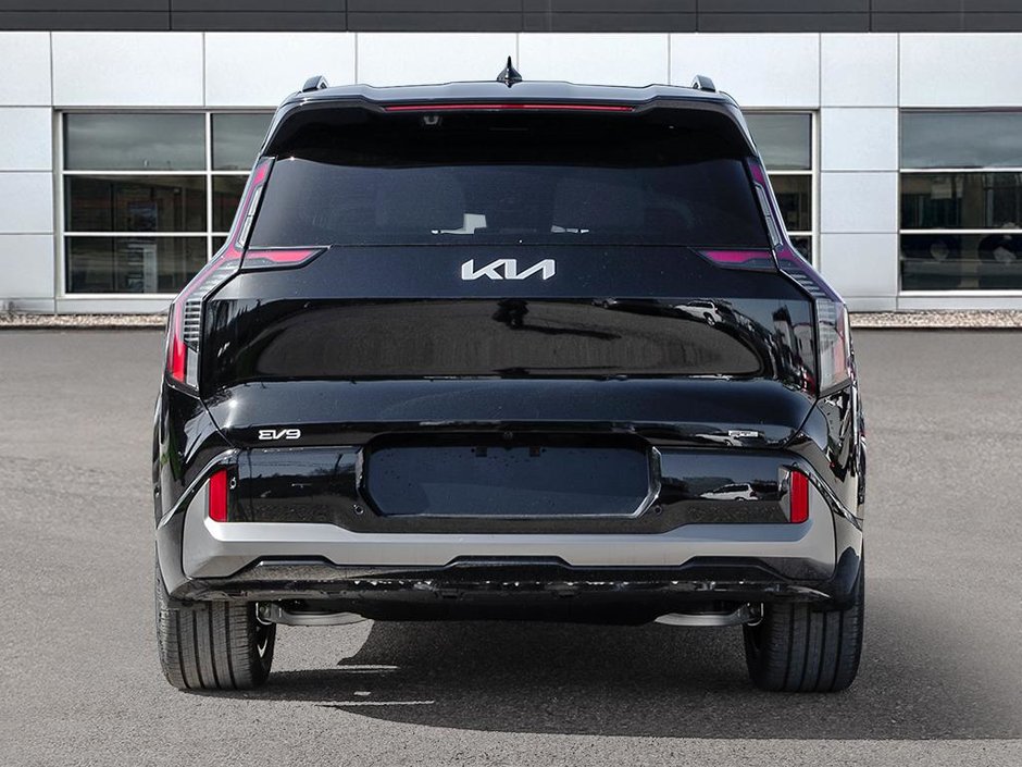 2026 Kia EV9 Land AWD w/ GT-Line-4