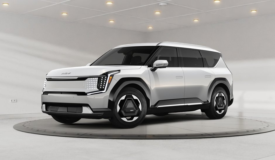 2026 Kia EV9 Land AWD w/ Plus Package-0