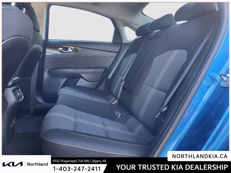 2022 Kia Forte EX-17