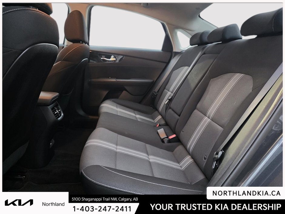 2022 Kia Forte EX-19