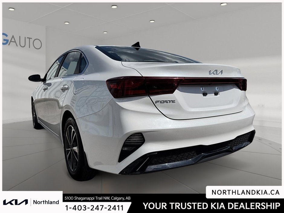 2023 Kia Forte EX-1