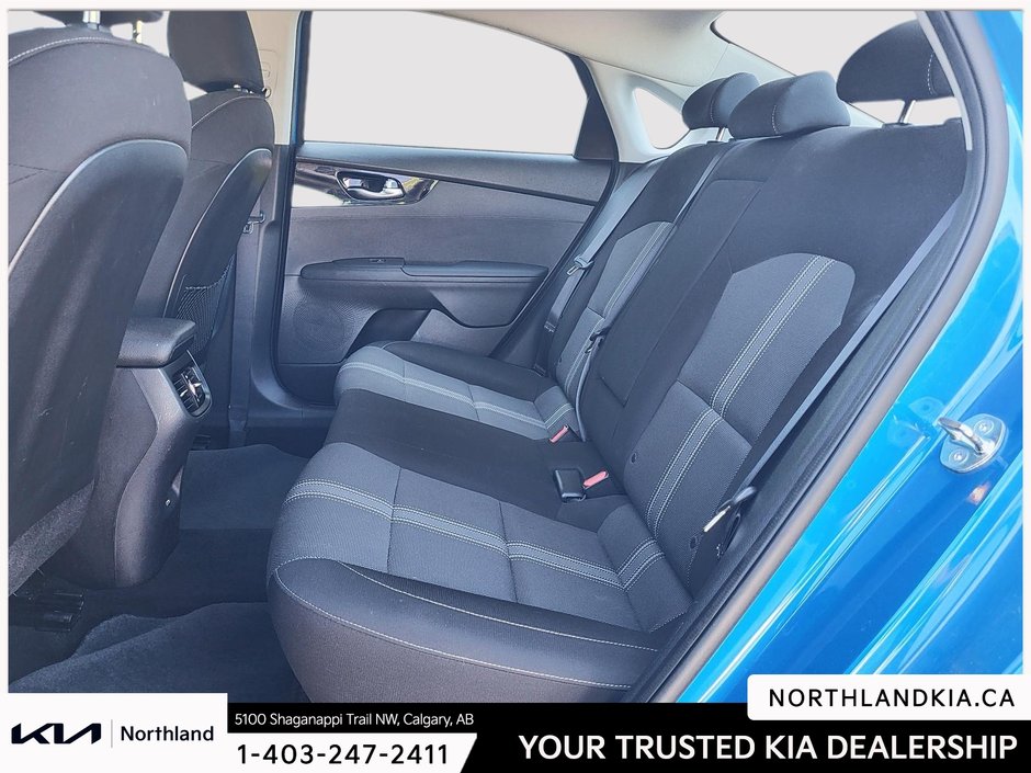 2023 Kia Forte EX-19
