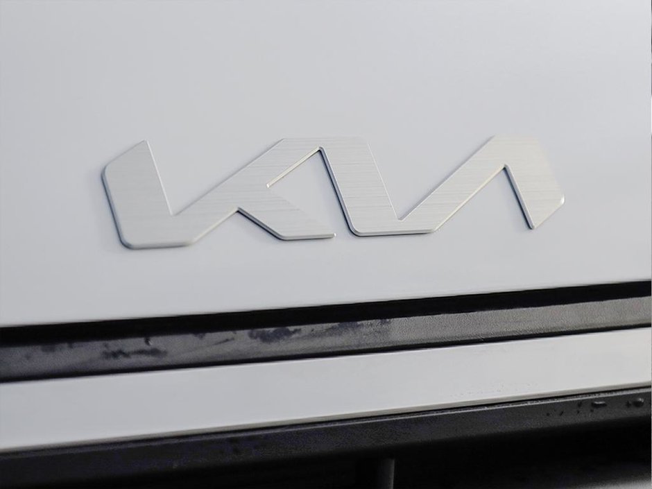 2025 Kia K4 LX-8