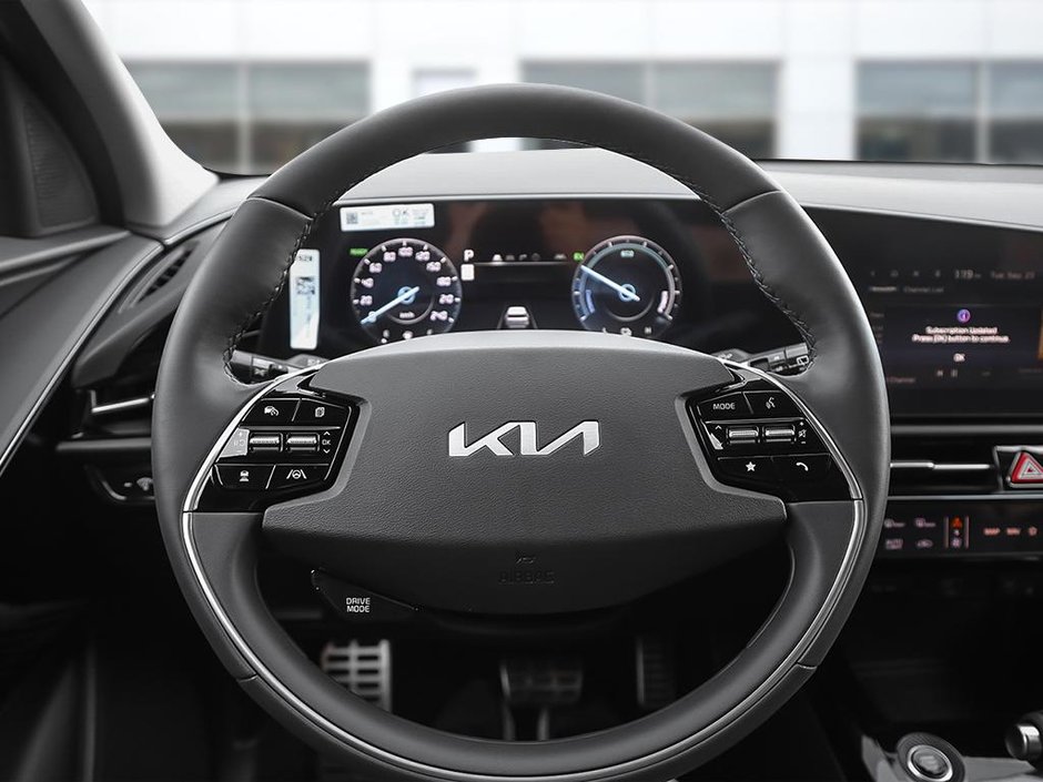 2026 Kia Niro HEV SX-11