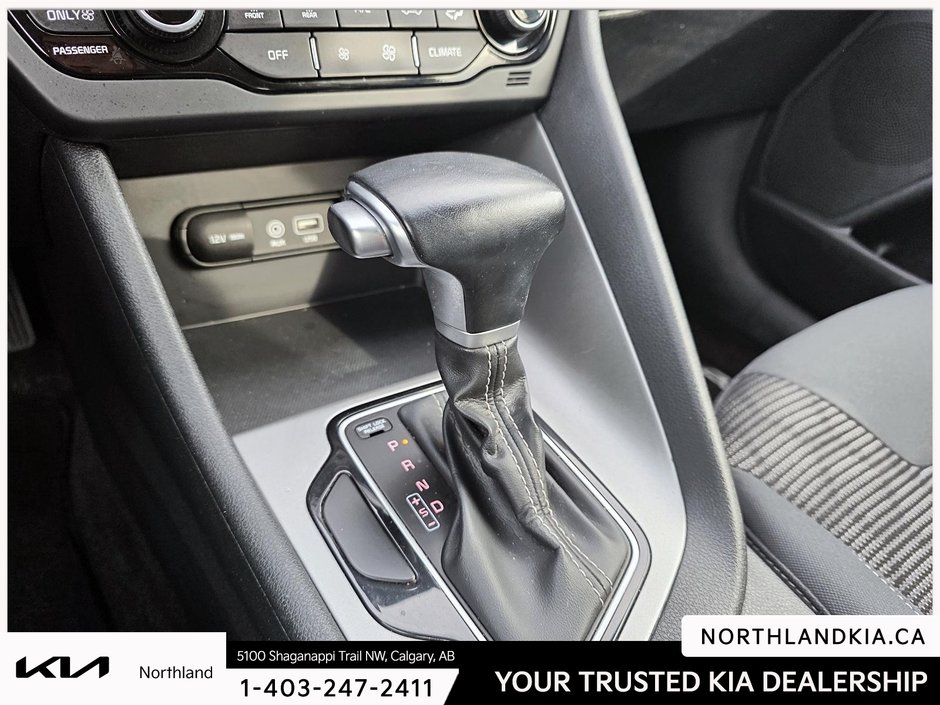 2019 Kia Niro L-17