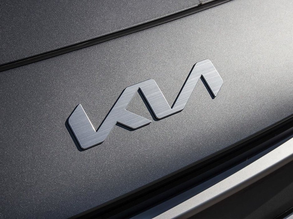 2026 Kia Niro HEV LX-8