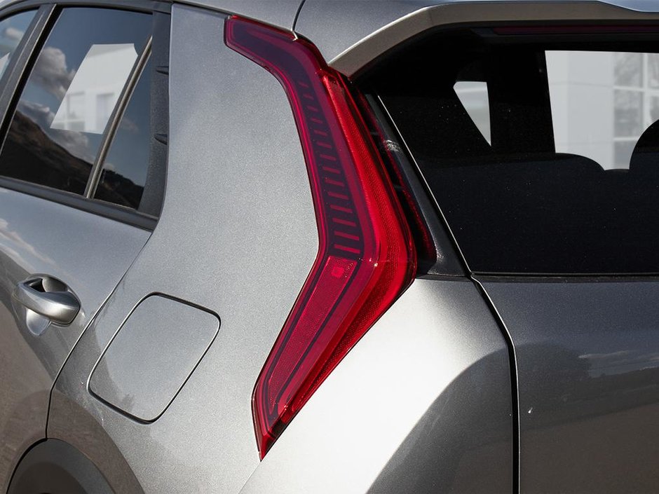 2026 Kia Niro HEV LX-10
