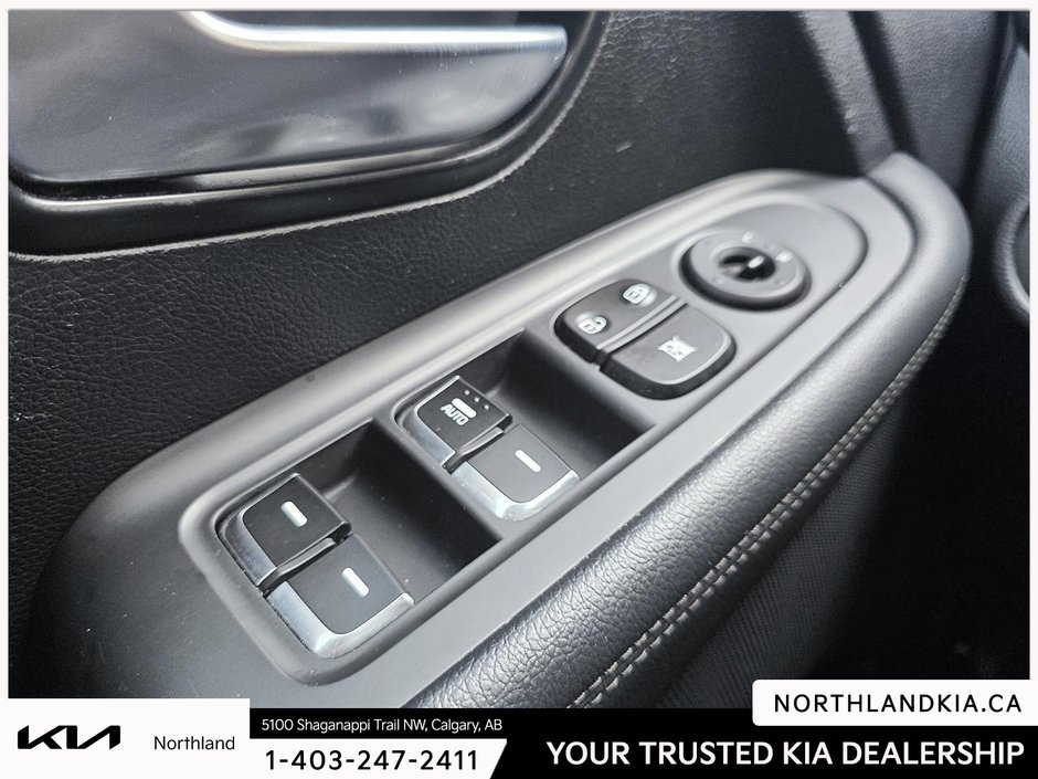 2015 Kia Rondo LX-6