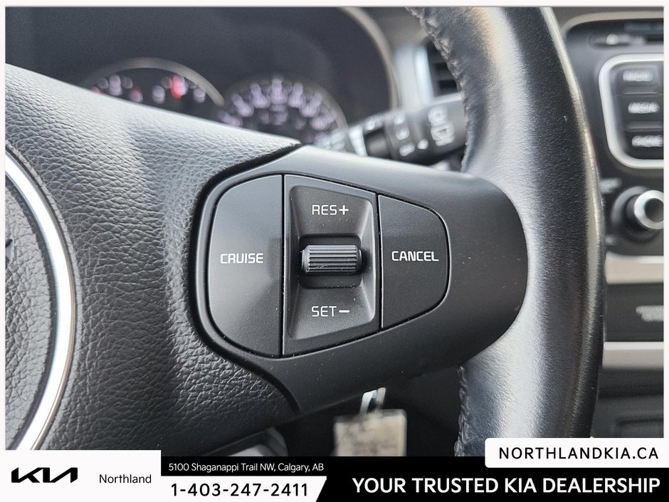 2015 Kia Rondo LX-12
