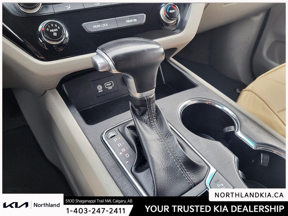 2019 Kia Sedona LX-18