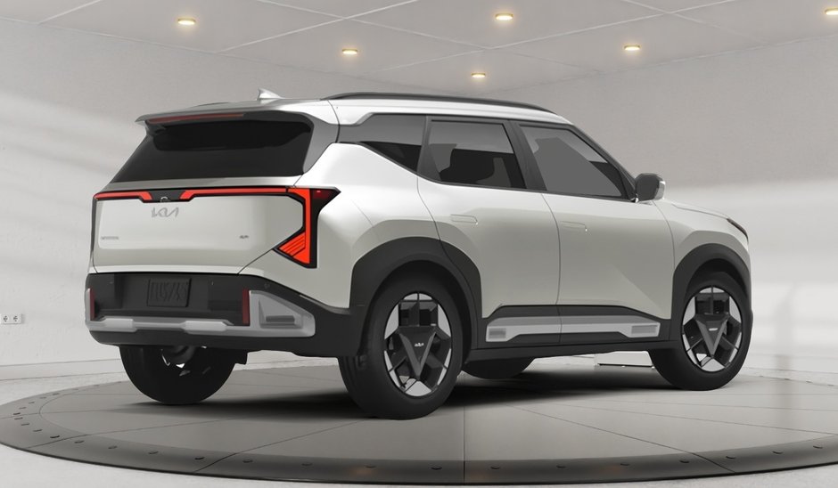 2027 Kia Seltos LX FWD-2