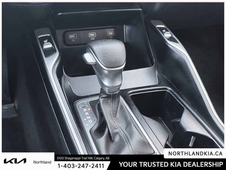 2021 Kia Sorento LX-17