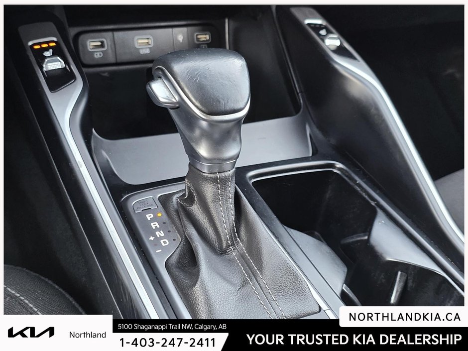 2022 Kia Sorento LX Premium-15