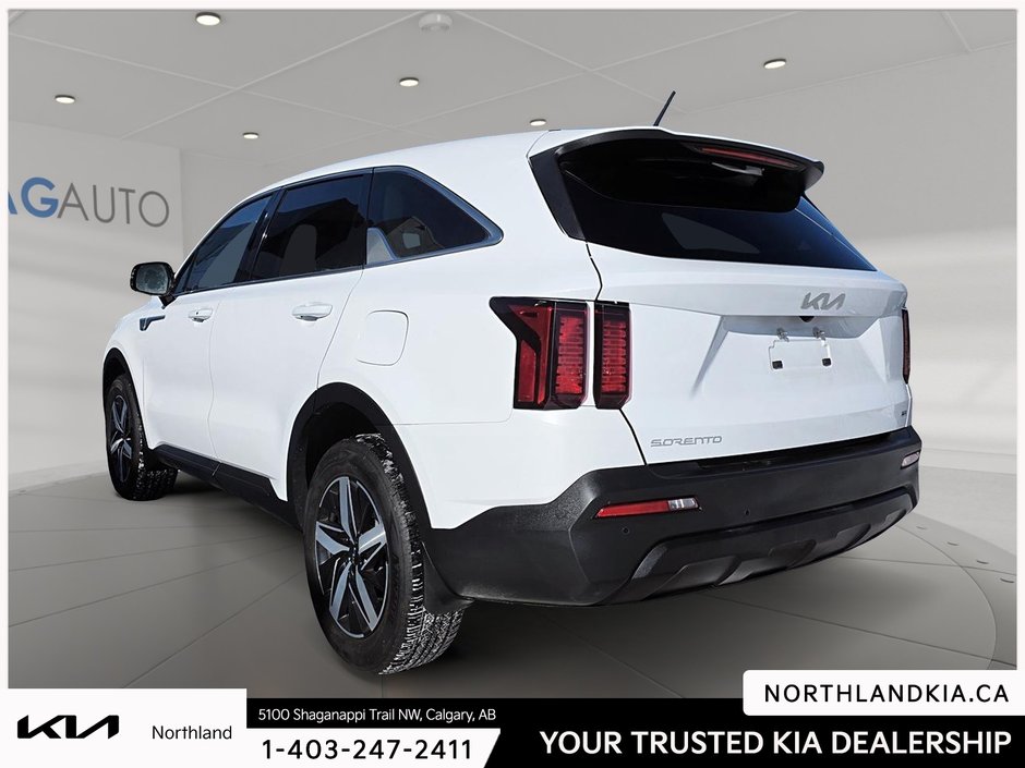 2023 Kia Sorento LX Premium-1