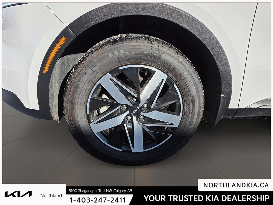 2023 Kia Sorento LX Premium-6