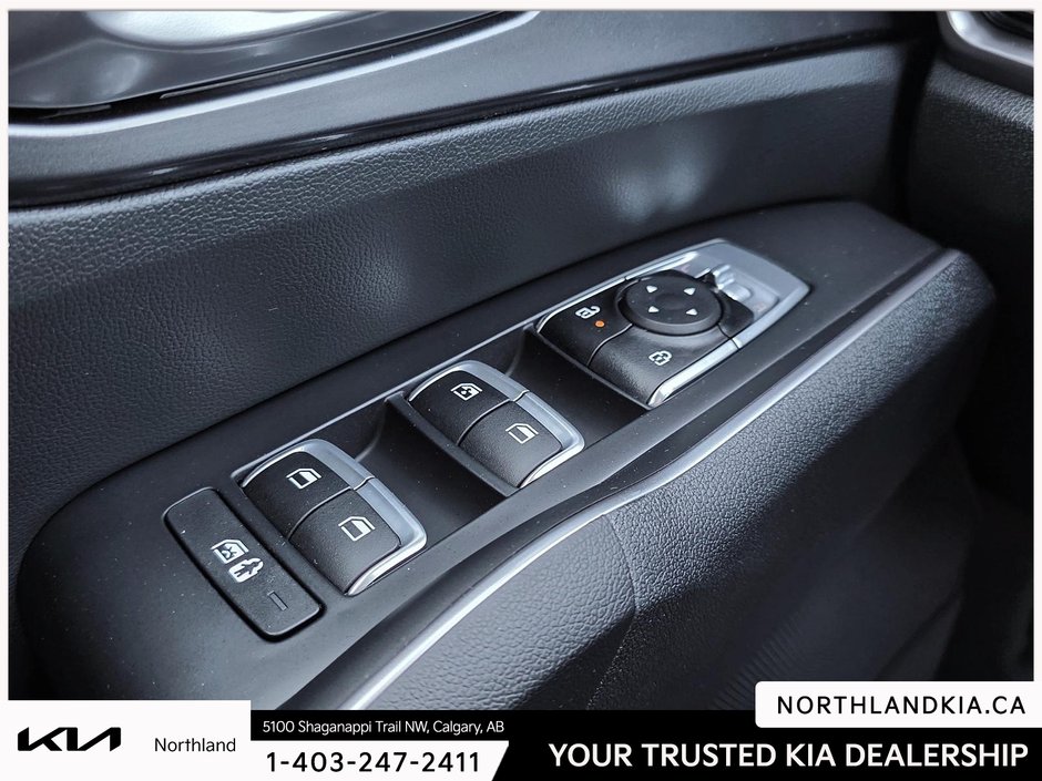 2024 Kia Sorento LX-8