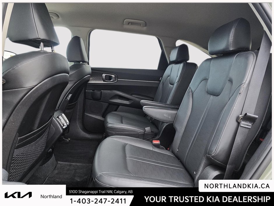 2025 Kia Sorento EX-18