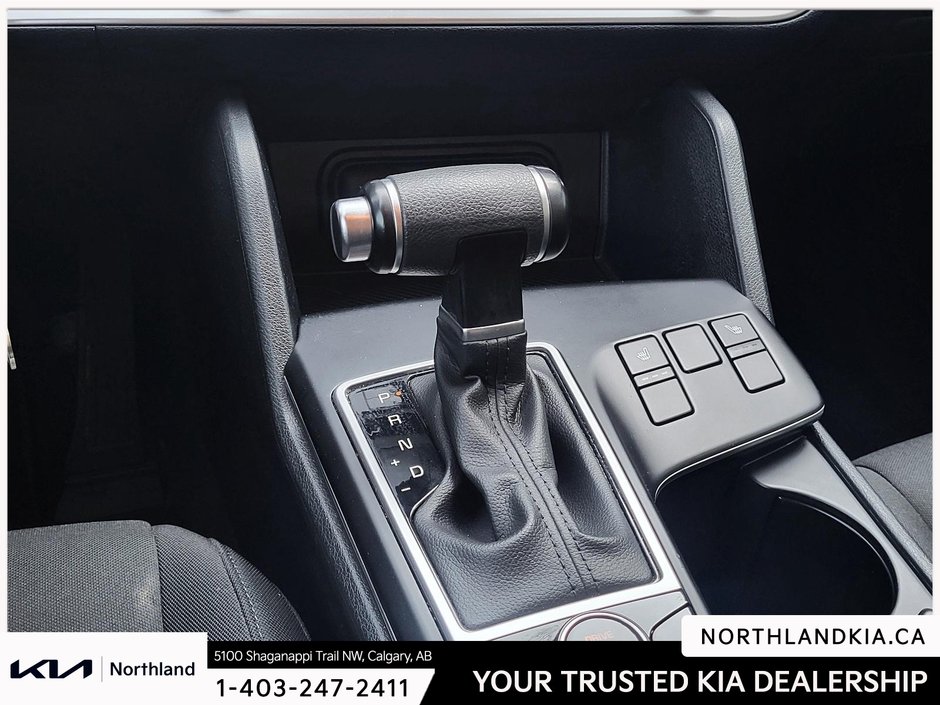 2023 Kia Sportage LX-13