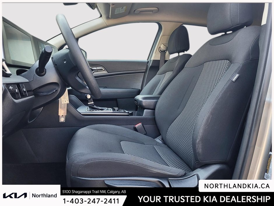 2023 Kia Sportage LX-8