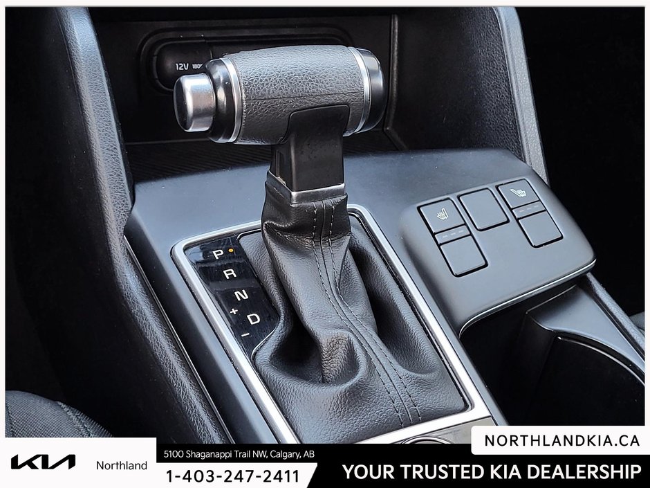 2023 Kia Sportage LX-17