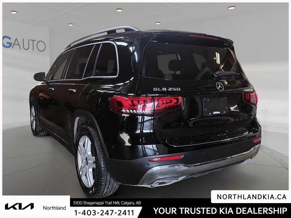 2023 Mercedes-Benz GLB 250-1