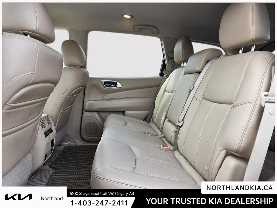 2013 Nissan Pathfinder S-17