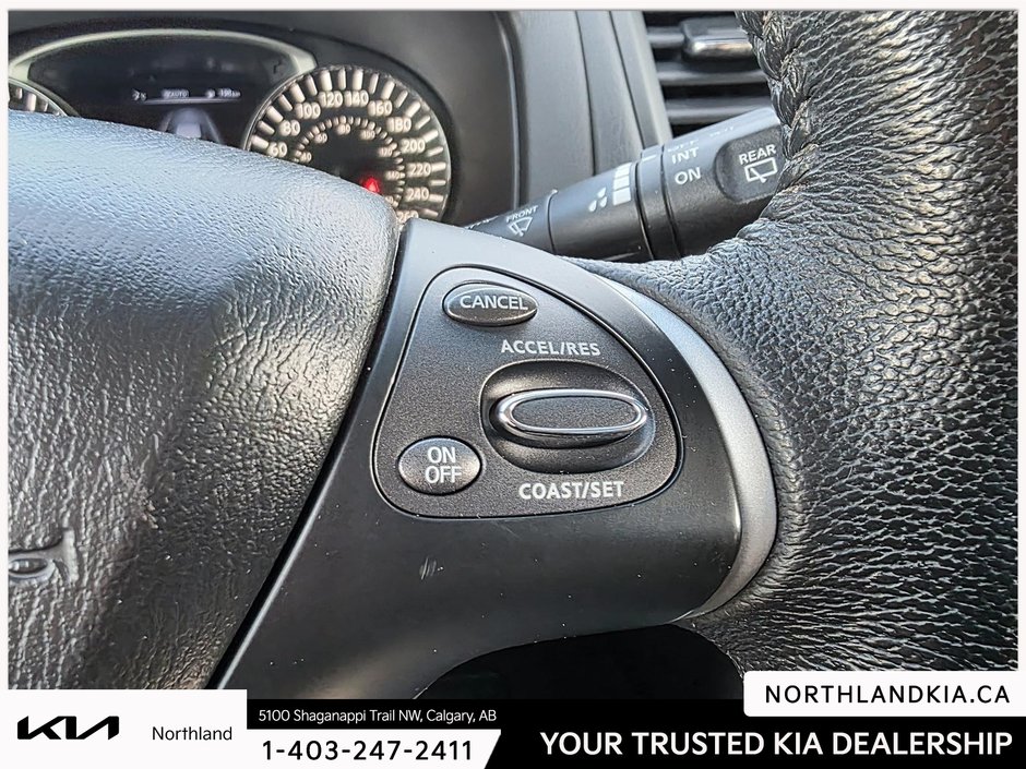 2015 Nissan Pathfinder S-11