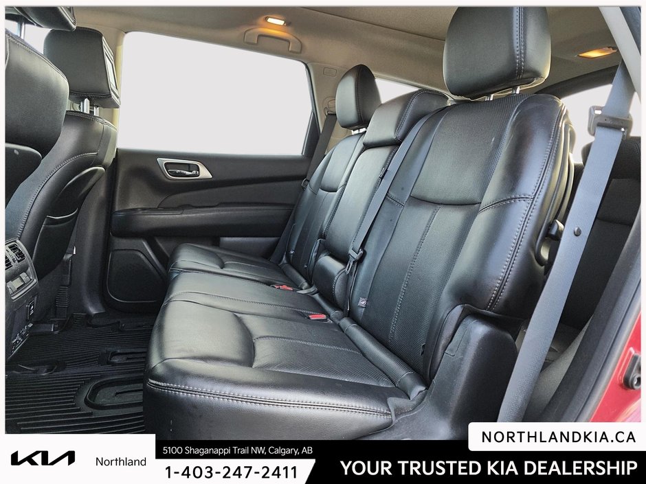 2015 Nissan Pathfinder S-17