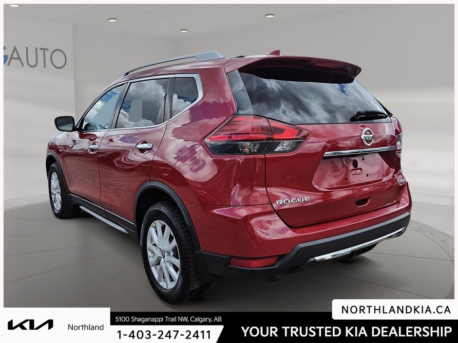 2017 Nissan Rogue S-1