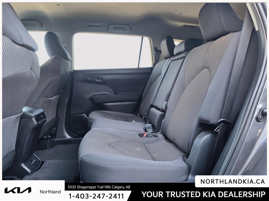 2024 Toyota Highlander LE-15