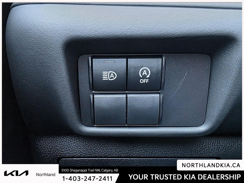 2024 Toyota Highlander LE-8