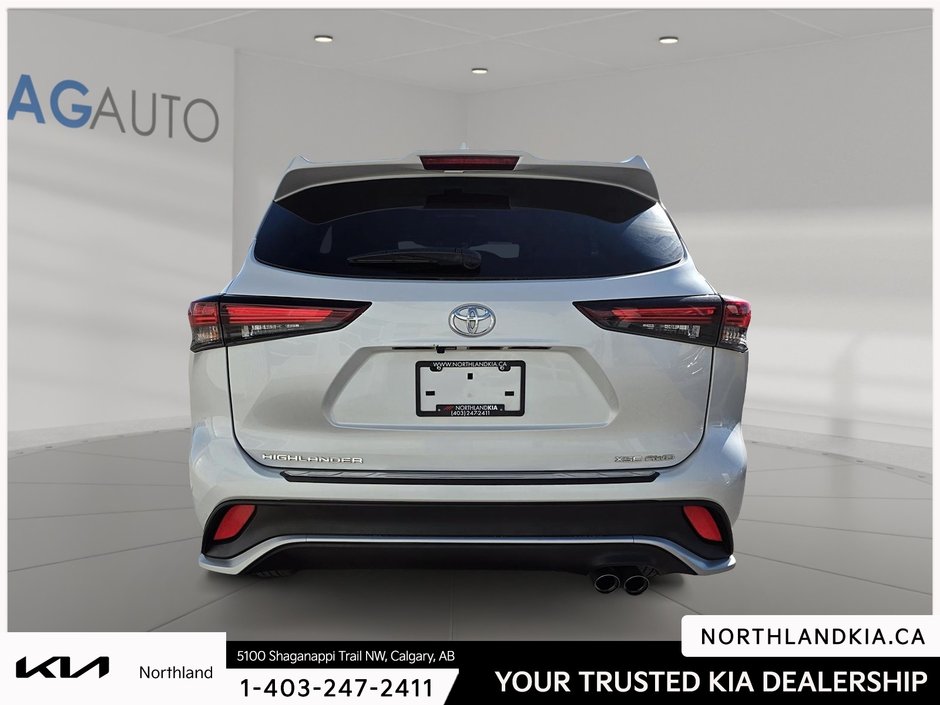 2024 Toyota Highlander XSE-2