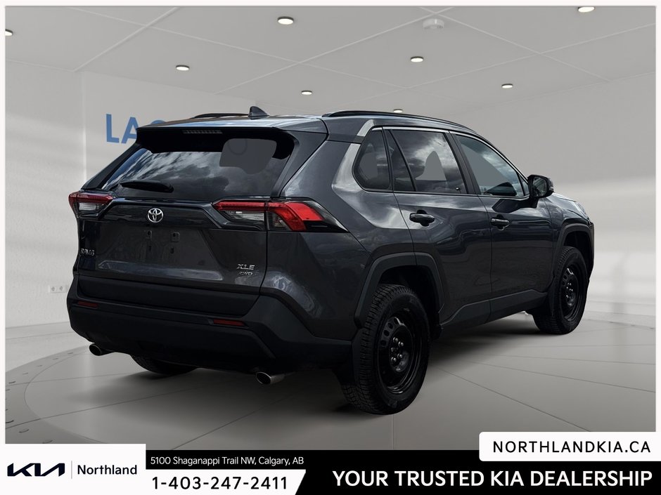 2022 Toyota RAV4 XLE-3