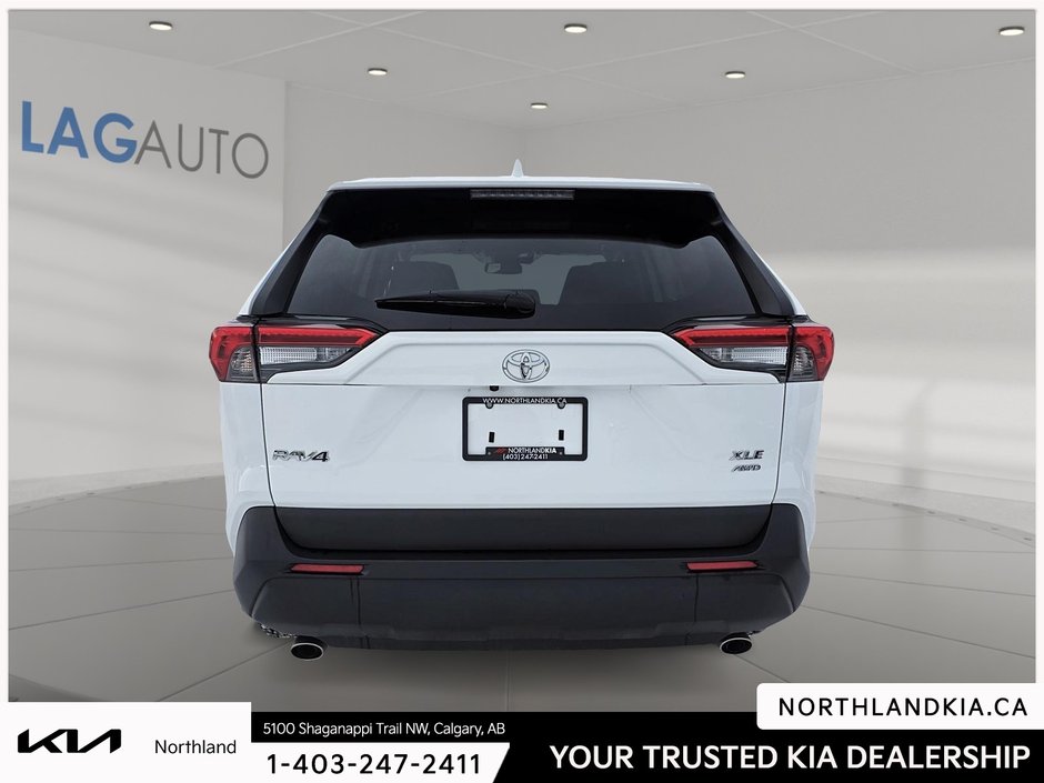 2023 Toyota RAV4 XLE-2